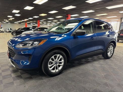 Used 2022 Ford Escape SE image 7