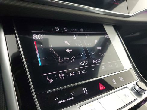 New 2026 Audi SQ7 Premium Plus image 29