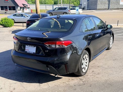 Used 2022 Toyota Corolla LE FWD image 6