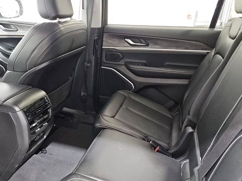 Used 2021 Jeep Grand Cherokee L Limited image 18