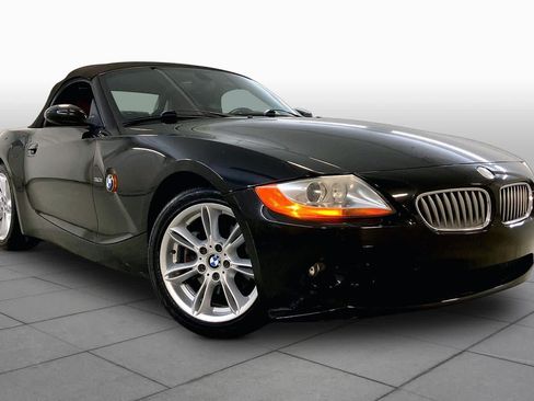 Used 2004 BMW Z4 3.0i RWD image 2