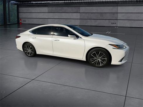 Certified 2024 Lexus ES 350 w/ Premium Package image 2