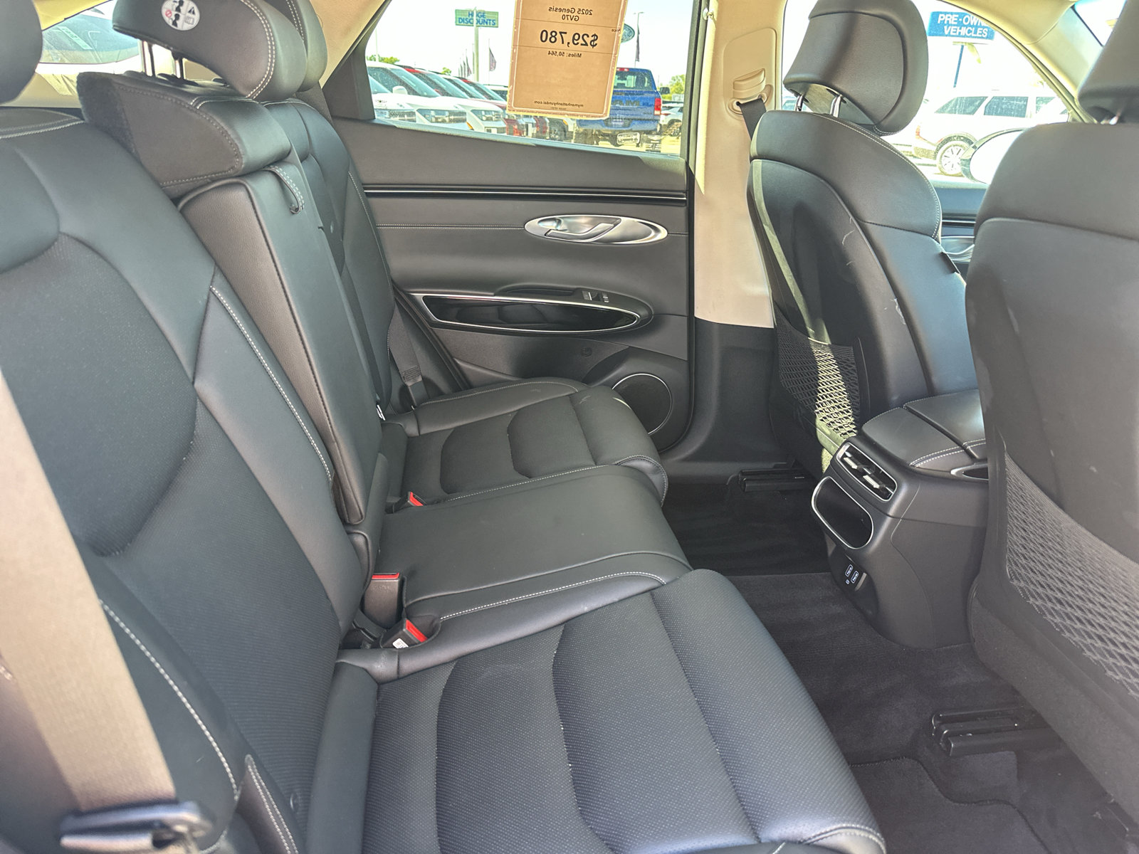 Used 2025 Genesis GV70 2.5T AWD/4WD image 5