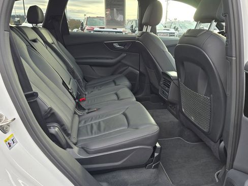 Used 2025 Audi Q7 3.0T Premium Plus image 49
