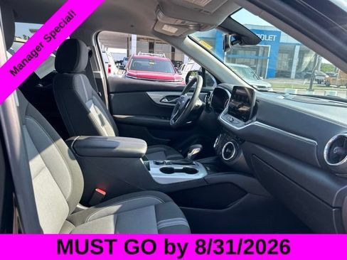 Used 2024 Chevrolet Blazer LT w/ Convenience Package FWD image 31