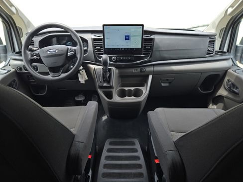 Used 2023 Ford Transit 350 XLT RWD image 12