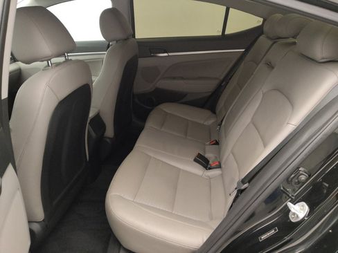 Used 2019 Hyundai Elantra Limited FWD image 18