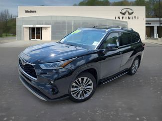 Used 2021 Toyota Highlander Platinum AWD/4WD video 1