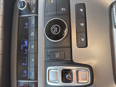 Used 2020 Hyundai Palisade SEL w/ Premium Package image 20