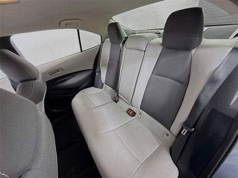 Used 2022 Toyota Corolla LE image 8
