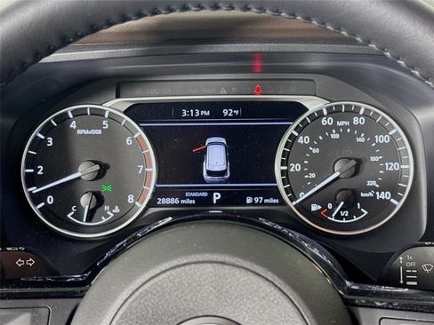 Used 2023 Nissan Rogue SV w/ SV Premium B Package FWD image 13