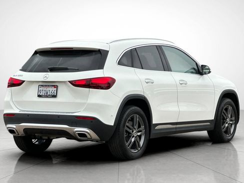Certified 2025 Mercedes-Benz GLA 250 image 2