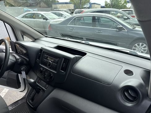 Used 2014 Nissan NV200 S FWD image 26