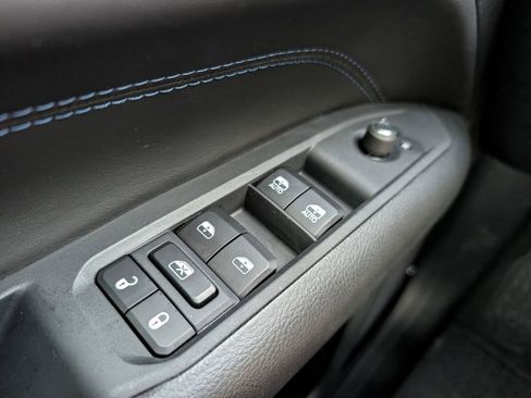 New 2026 Jeep Compass Latitude image 32