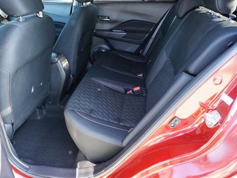 Used 2023 Nissan Kicks SV image 15