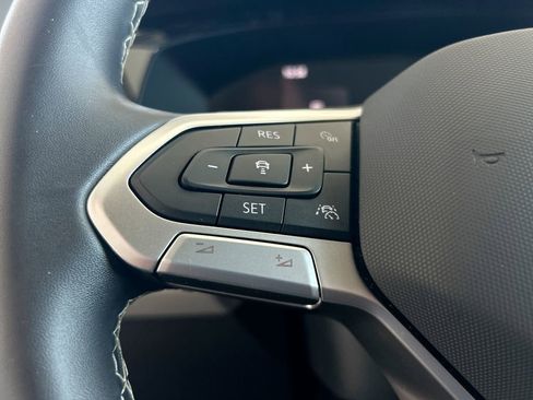 Certified 2024 Volkswagen Taos S FWD image 18