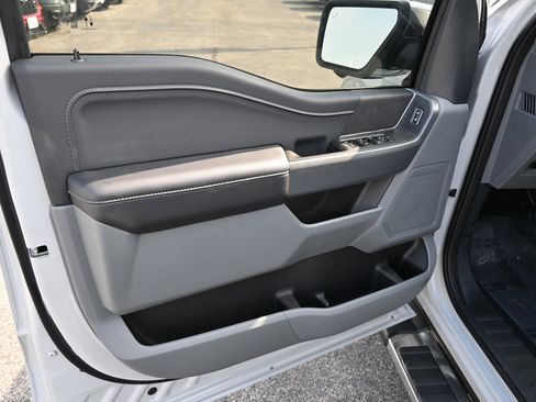 New 2026 Ford F150 XLT w/ Equipment Group 302A MID AWD/4WD image 15