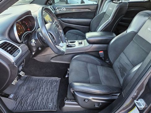 Used 2021 Jeep Grand Cherokee SRT image 16