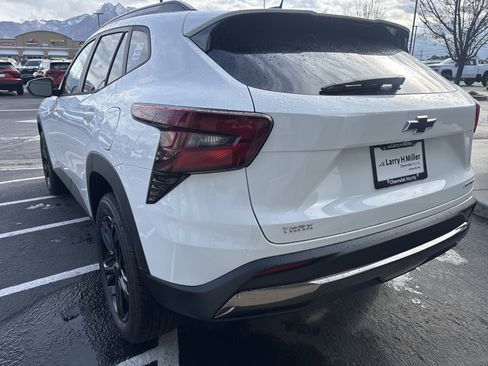 New 2026 Chevrolet Trax ACTIV w/ Driver Confidence Package image 3