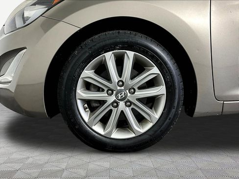 Used 2015 Hyundai Elantra SE w/ Option Group 03 FWD image 29