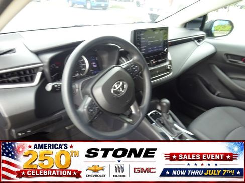 Used 2022 Toyota Corolla LE FWD image 11