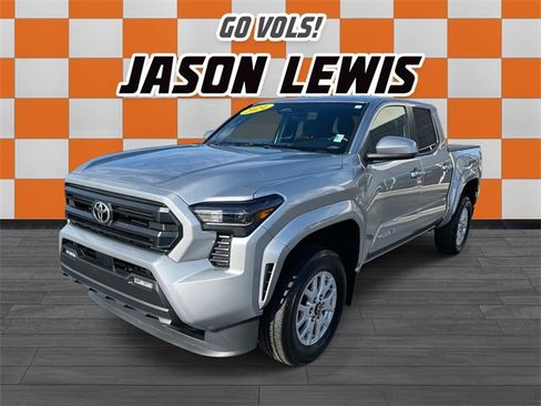 Used 2024 Toyota Tacoma SR5 image 8