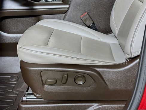 Certified 2023 GMC Yukon XL SLT image 18