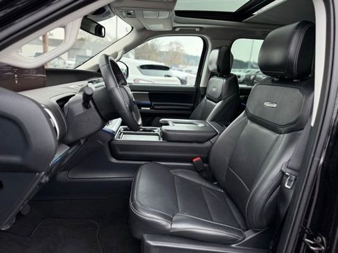 Used 2025 Ford Expedition Max Platinum image 2