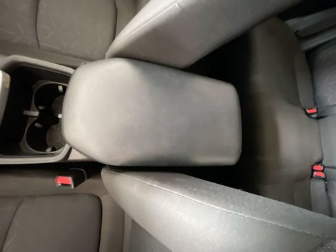 Certified 2025 Toyota RAV4 XLE AWD/4WD image 21