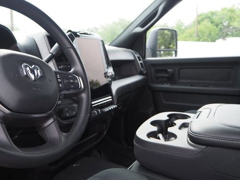 Used 2025 RAM 2500 Tradesman image 21