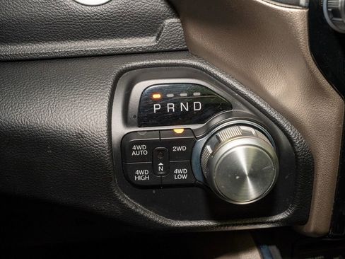 Used 2019 RAM 1500 Laramie image 18