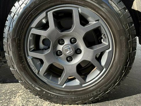 Used 2023 Honda Pilot TrailSport image 33