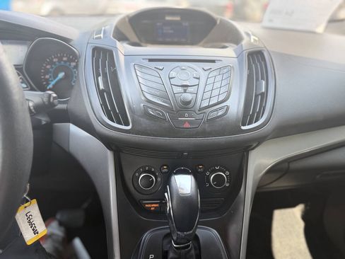Used 2015 Ford Escape SE FWD image 15