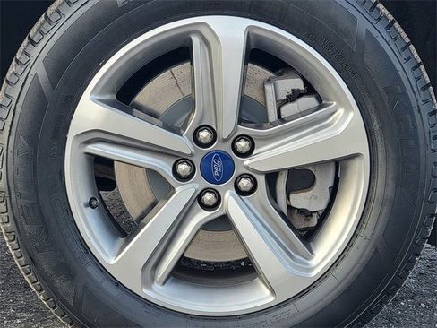 Certified 2022 Ford Edge SEL w/ Convenience Package image 17