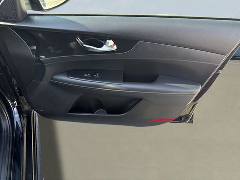 Used 2023 Kia Forte GT-Line w/ GT-Line Premium Package image 27