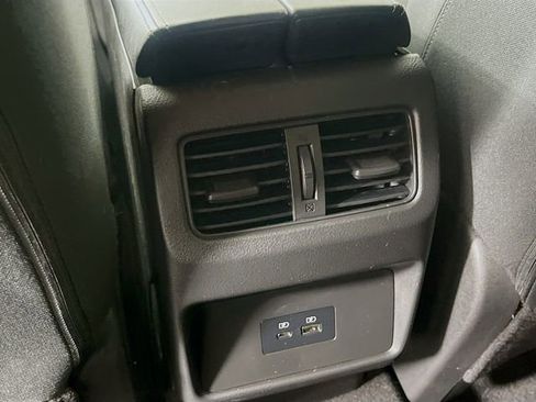 Used 2023 Nissan Rogue SV image 24