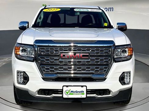 Used 2022 GMC Canyon Denali image 2
