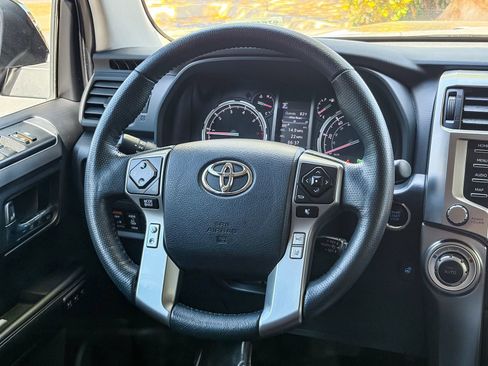 Used 2023 Toyota 4Runner Limited AWD/4WD image 14