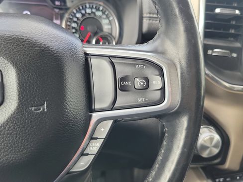 Used 2019 RAM 1500 Laramie AWD/4WD image 19