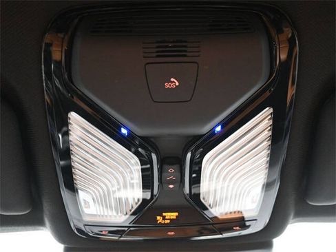 Used 2019 BMW X3 xDrive30i w/ Premium Package image 18