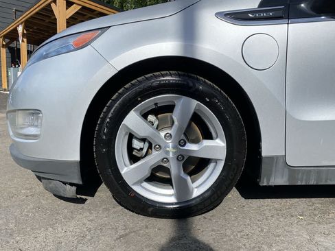 Used 2012 Chevrolet Volt Premium w/ Premium Trim Package FWD image 11