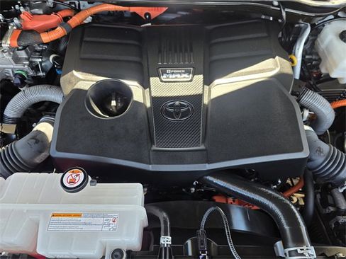 Used 2024 Toyota Tundra Limited image 22