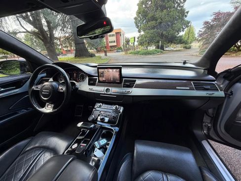 Used 2017 Audi S8 Plus AWD/4WD image 10