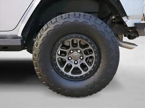 Used 2022 Jeep Wrangler Unlimited Rubicon w/ Xtreme Recon 35" Tire Package image 24
