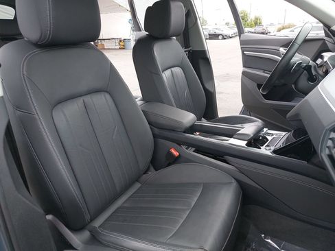 Used 2024 Audi Q8 e-tron Premium AWD/4WD image 10