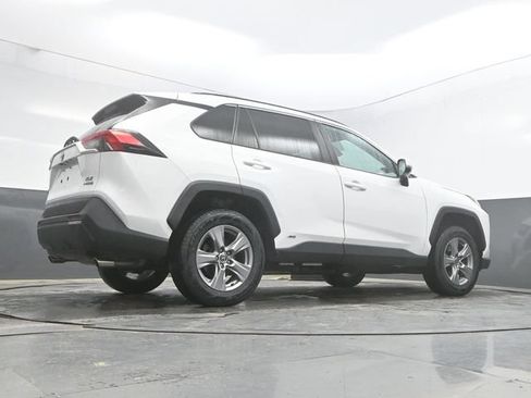 Used 2022 Toyota RAV4 XLE AWD/4WD image 43