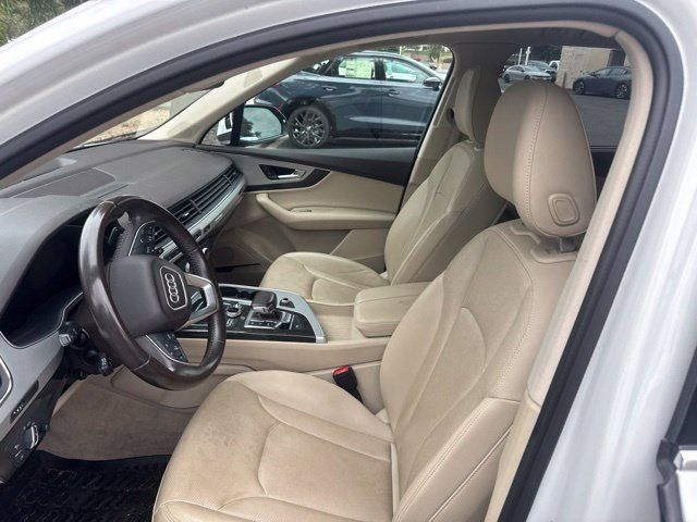 Used 2018 Audi Q7 2.0T Premium Plus w/ Premium Plus Package AWD/4WD image 10