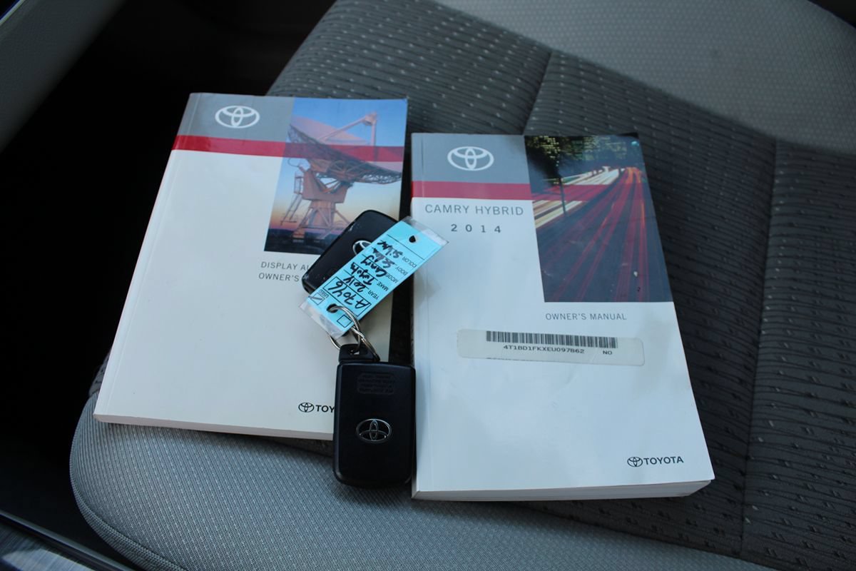 Used 2014 Toyota Camry LE FWD image 27