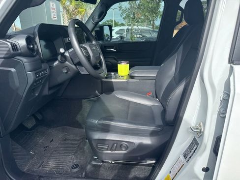 Used 2024 Toyota Land Cruiser image 4