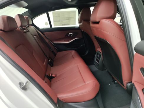 New 2026 BMW 330i Sedan w/ Convenience Package image 25